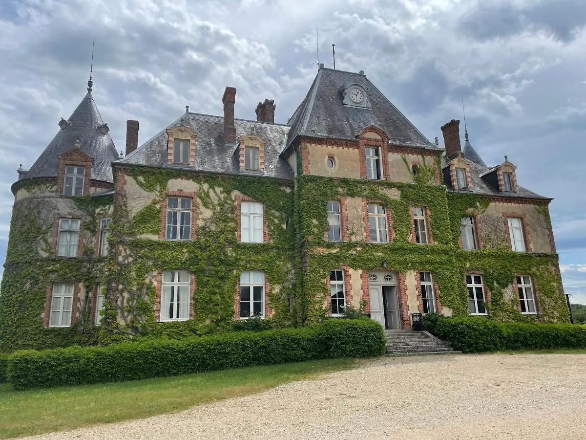 Alojamento de Acomodação e Pequeno-almoço Château de Bostz Besson
