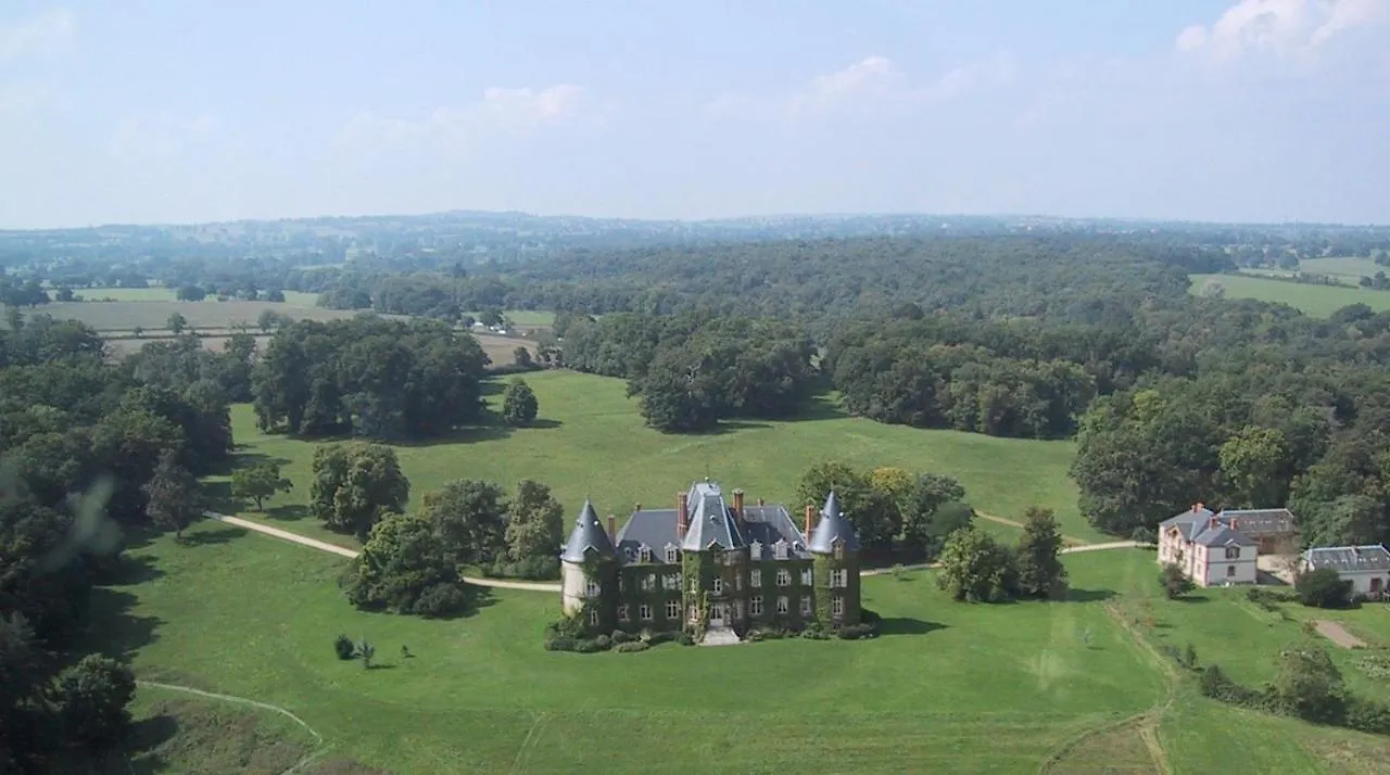 Château de Bostz Besson 0*,